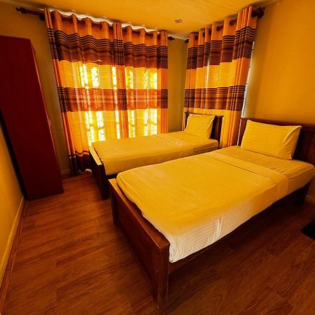 Blue Moon Hotel Nuwara Eliya Exterior photo
