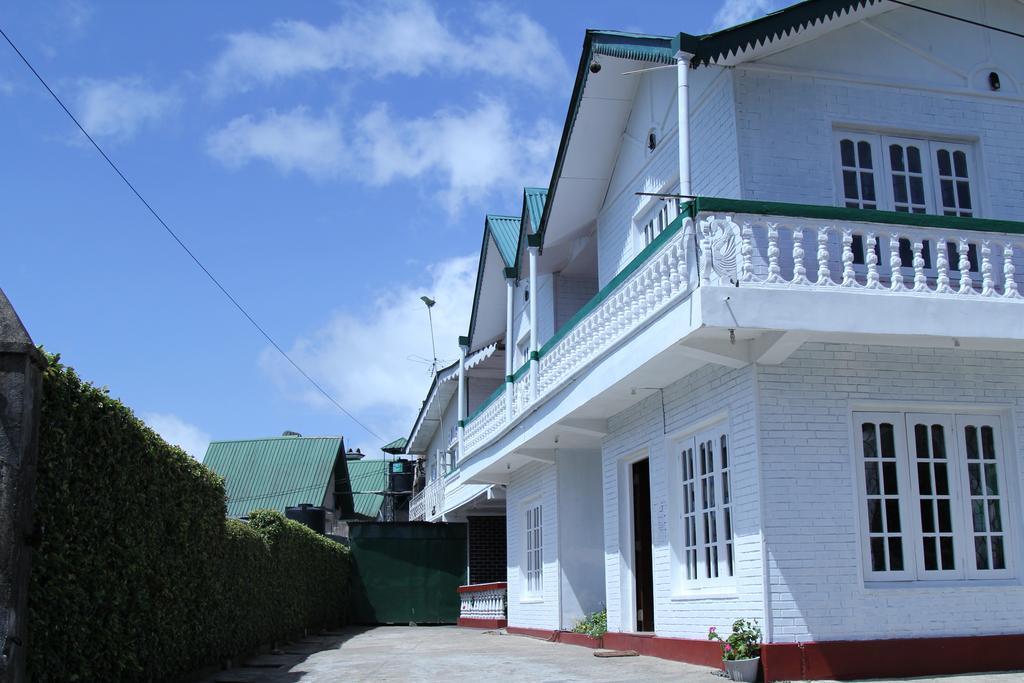 Blue Moon Hotel Nuwara Eliya Room photo