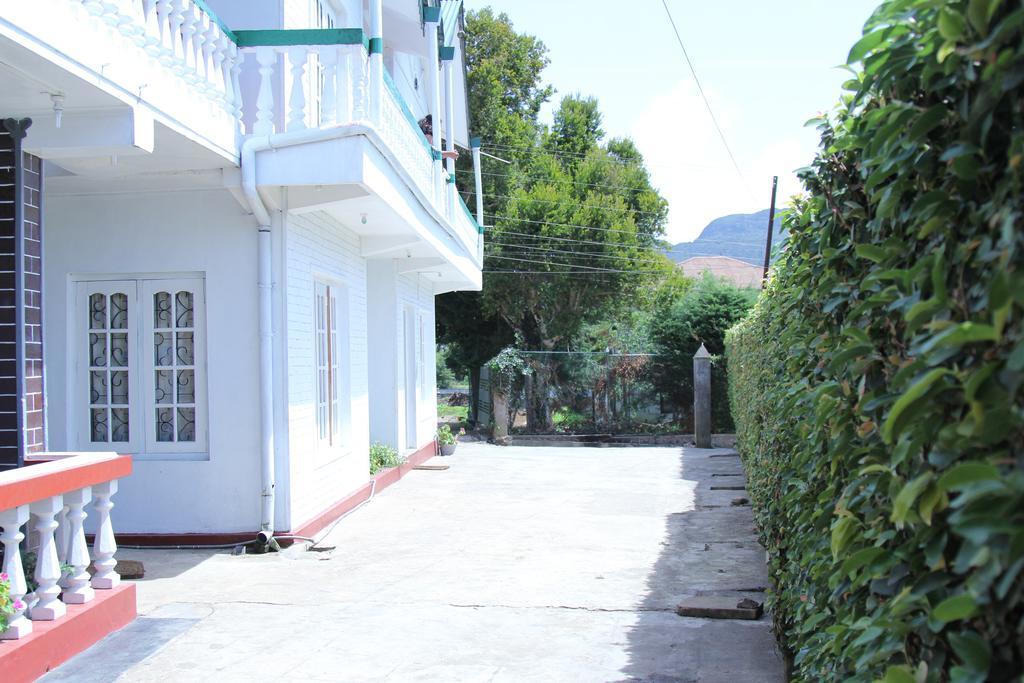 Blue Moon Hotel Nuwara Eliya Exterior photo