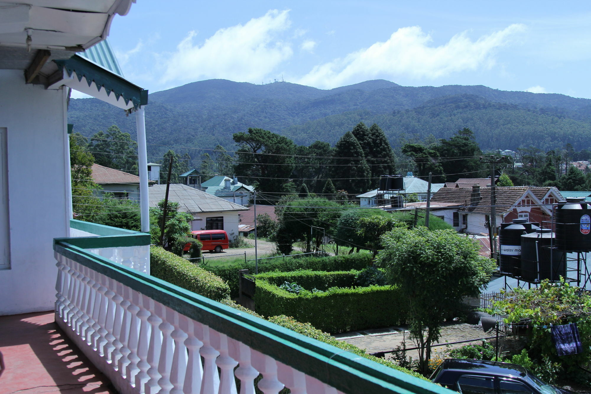 Blue Moon Hotel Nuwara Eliya Exterior photo
