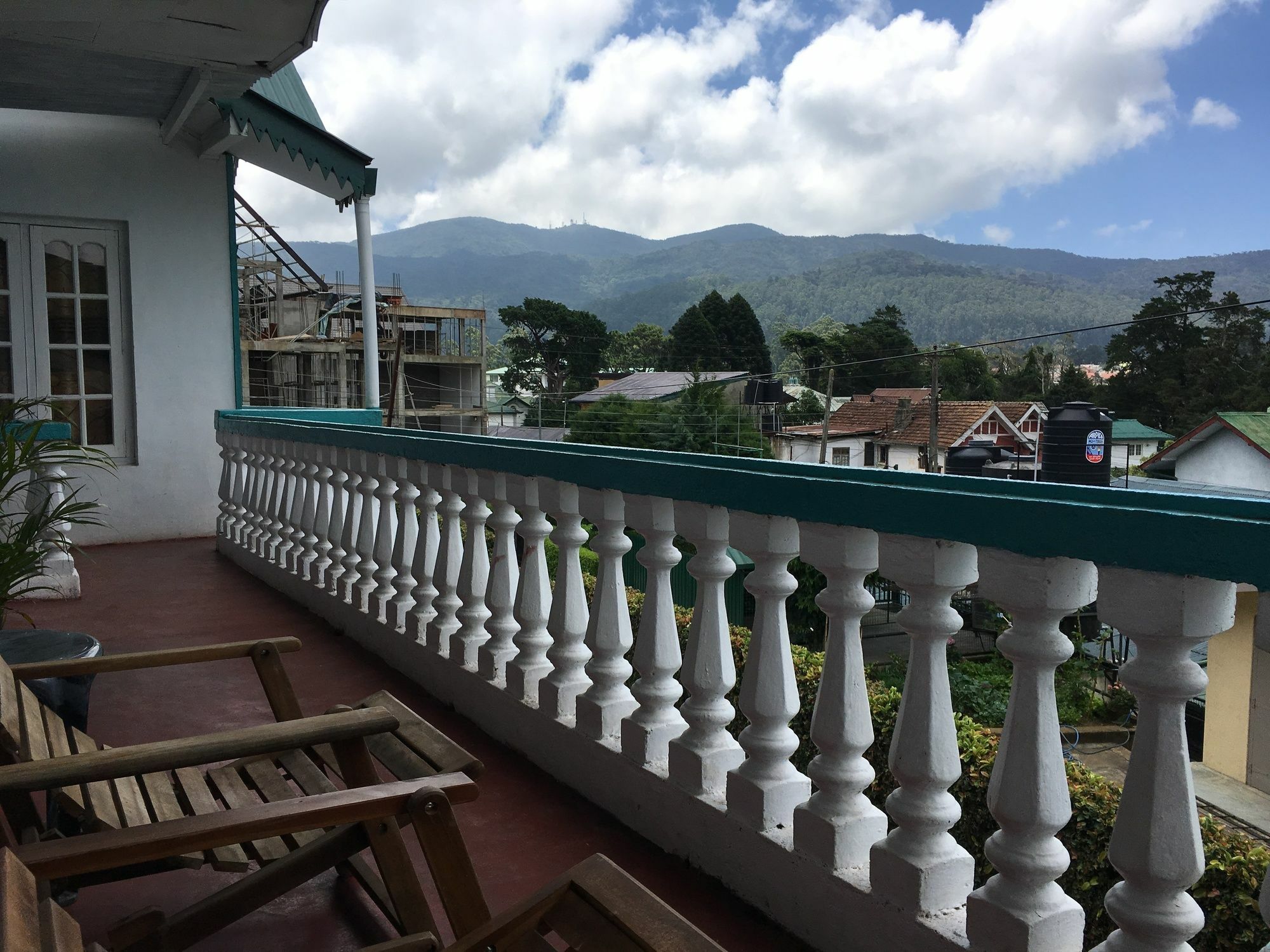 Blue Moon Hotel Nuwara Eliya Exterior photo
